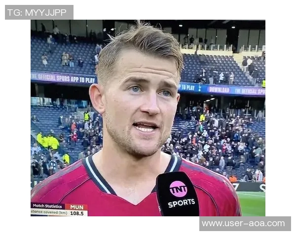 德里赫特社交媒体庆祝球队2-1战胜水晶宫并欢迎利马重返赛场